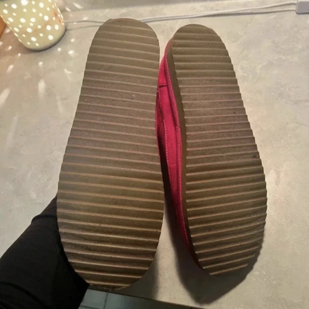 *DONATED* Cozy Women's Hot Pink Faux-Suede Shearling Ankle Boots - Picture 3 of 4